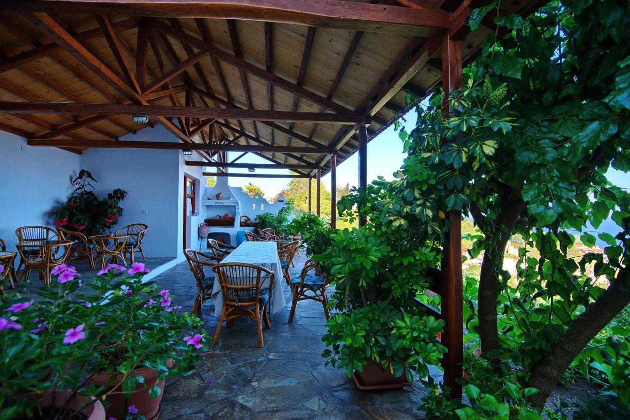 Pension Andromeda Patitiri  Exterior photo